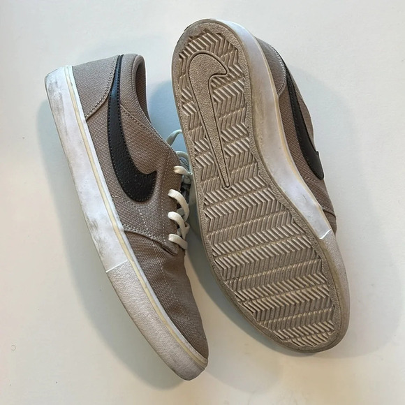 Nike - casual‎ tan canvas tennis shoes, 8, SB portmore